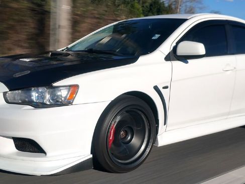 Used 2012 Mitsubishi Lancer Evolution GSR image 10
