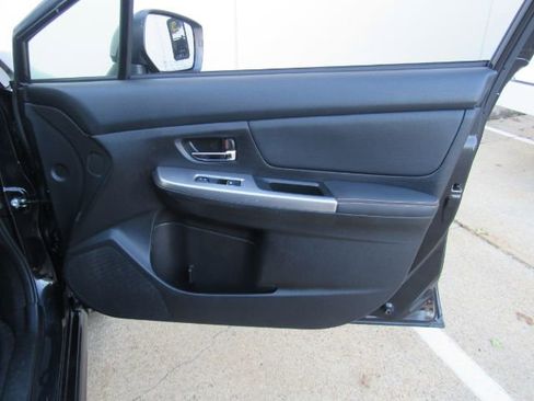 Used 2017 Subaru Crosstrek 2.0i Limited image 19