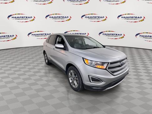 Used 2018 Ford Edge Titanium AWD/4WD image 2