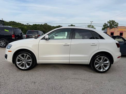 Used 2015 Audi Q3 2.0T Prestige w/ Prestige Package AWD/4WD image 2