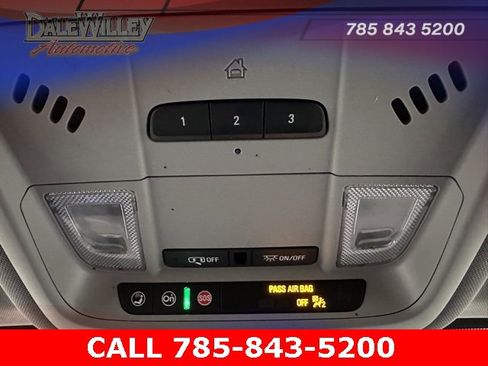 Used 2023 GMC Terrain SLT image 15