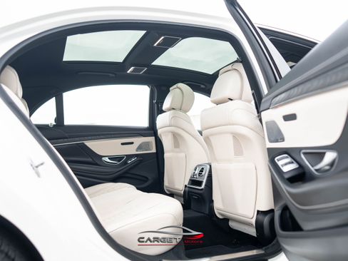 Used 2018 Mercedes-Benz S 560 Sedan image 19