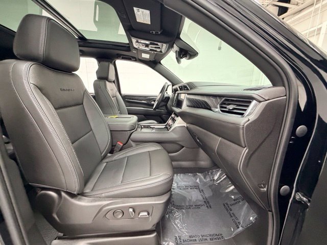 Certified 2023 GMC Yukon XL Denali AWD/4WD image 28