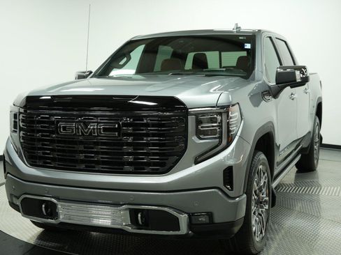 Certified 2025 GMC Sierra 1500 Denali Ultimate AWD/4WD image 4