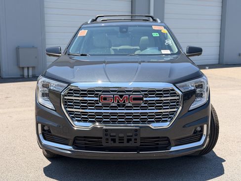 Used 2022 GMC Terrain Denali w/ Denali Premium Package AWD/4WD image 10
