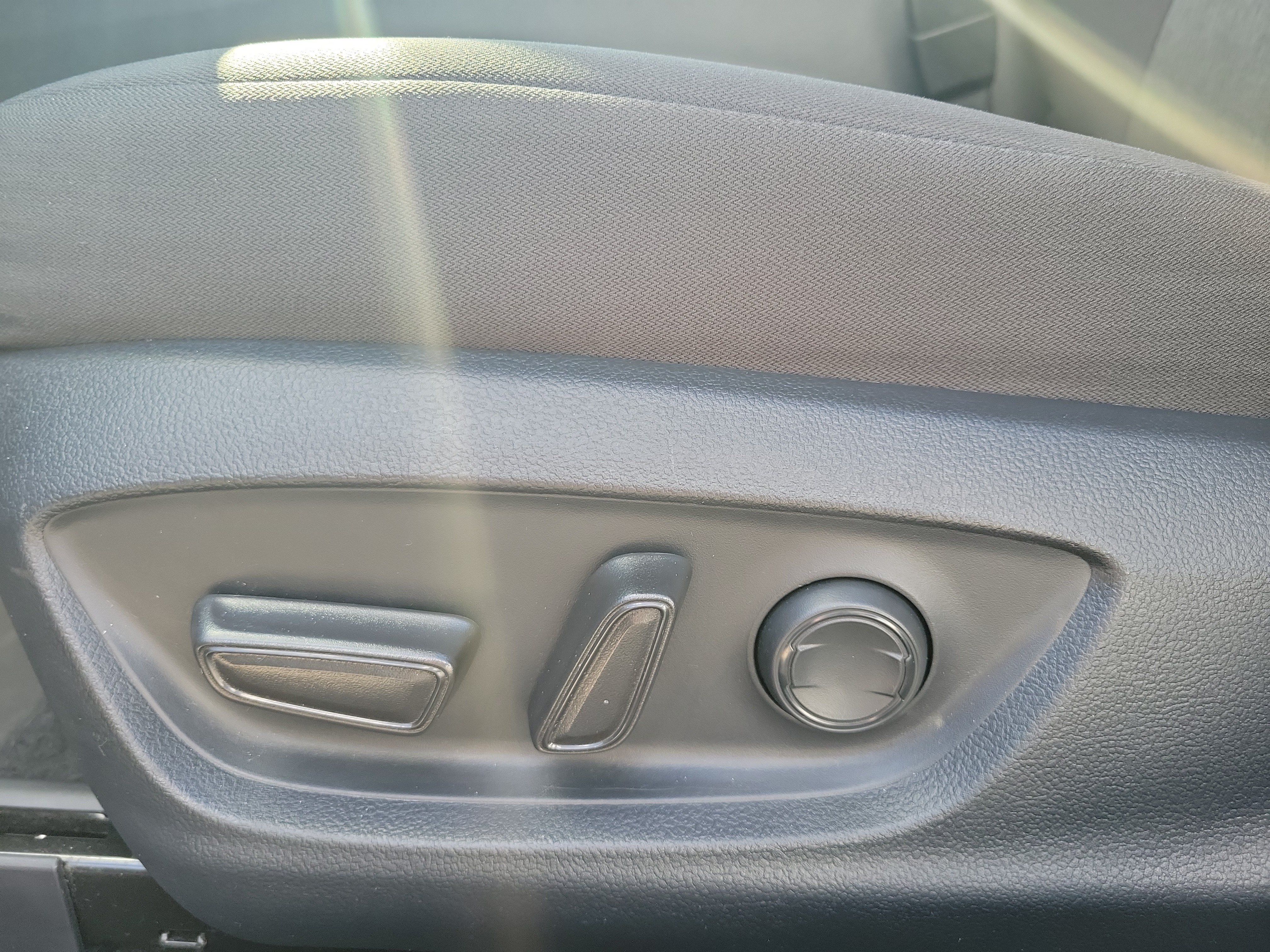 Used 2024 Toyota Camry LE FWD image 19