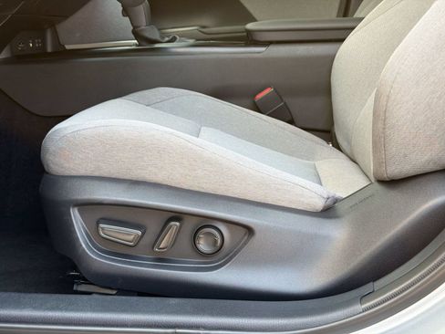 Used 2025 Toyota Camry LE w/ Convenience Package FWD image 15