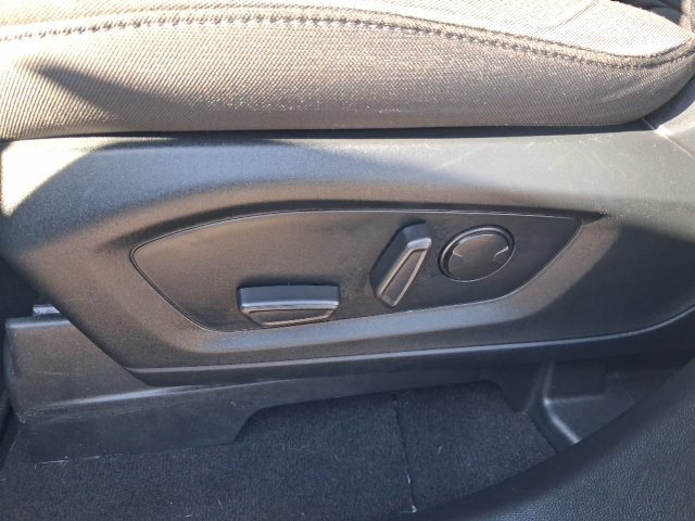Used 2020 Ford Explorer XLT AWD/4WD image 12
