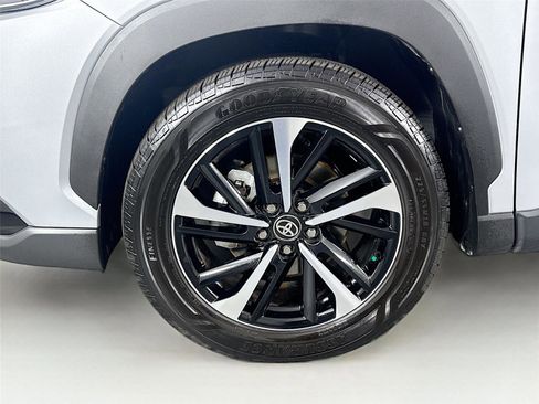 Certified 2025 Toyota Corolla Cross XSE image 52