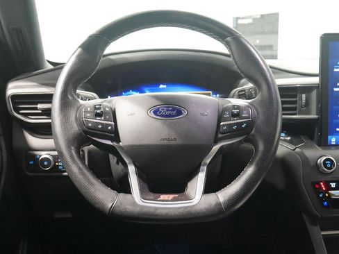 Used 2020 Ford Explorer ST w/ ST Street Pack image 21