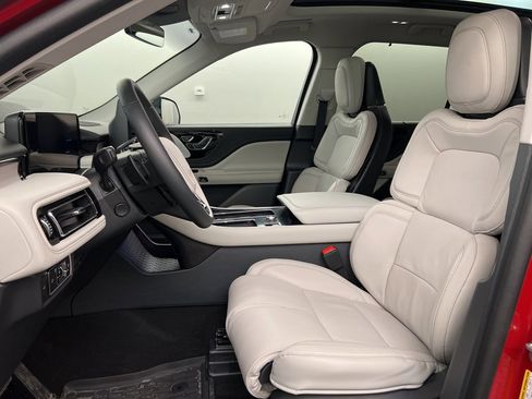 Used 2025 Lincoln Aviator Reserve w/ Equipment Group 201A image 25