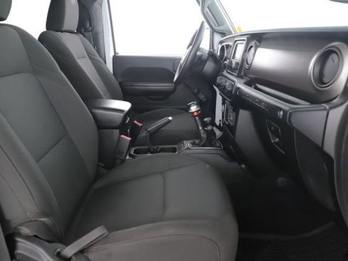 Used 2018 Jeep Wrangler Sport AWD/4WD image 28
