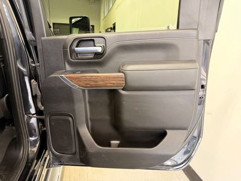 Used 2022 Chevrolet Silverado 3500 High Country w/ Z71 Off-Road Package AWD/4WD image 23