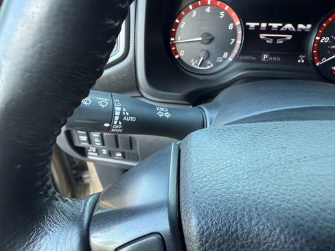 Used 2021 Nissan Titan PRO-4X w/ Pro-4x Convenience Package image 26