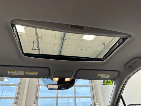 Used 2021 Honda Pilot Special Edition image 17