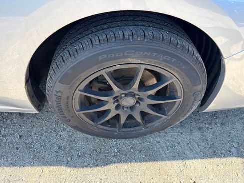 Used 2017 Subaru Impreza 2.0i AWD/4WD image 5