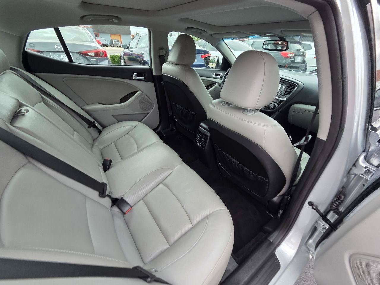 Used 2015 Kia Optima EX w/ EX Premium Package FWD image 16