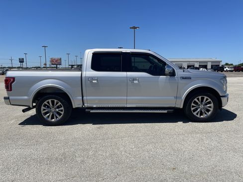 Used 2016 Ford F150 Lariat w/ Equipment Group 502A Luxury RWD image 3