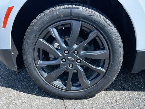 Used 2022 Chevrolet Equinox RS w/ LPO, Floor Liner Package AWD/4WD image 32