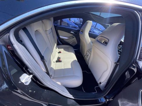 Used 2017 Mercedes-Benz CLA 250 image 14