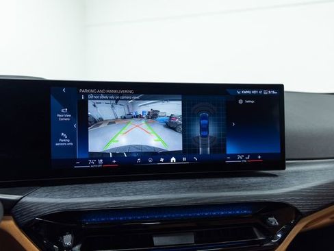 Used 2025 BMW 330i xDrive Sedan w/ Premium Package image 18