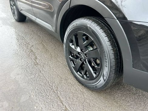 Used 2023 Kia Sorento S w/ Panoramic Sunroof Package AWD/4WD image 32