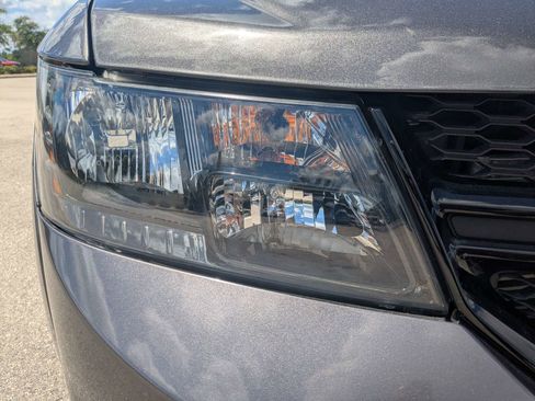 Used 2019 Dodge Journey SE w/ Premium Group FWD image 10