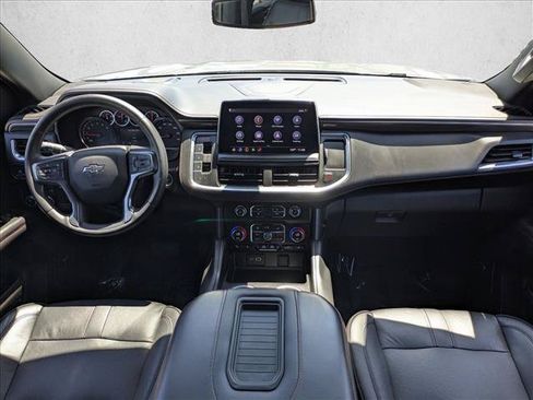Used 2021 Chevrolet Suburban RST RWD image 17