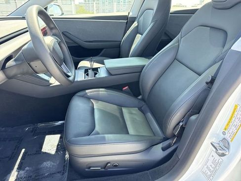 Used 2025 Tesla Model 3 Long Range image 11