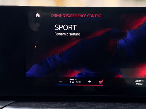 Used 2023 BMW 330i Sedan w/ M Sport Package image 20