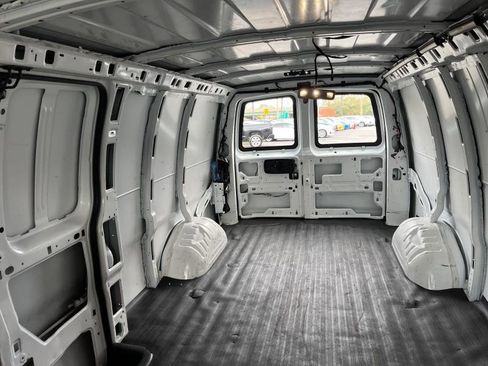 Used 2021 Chevrolet Express 2500 Extended w/ Driver Convenience Package image 16