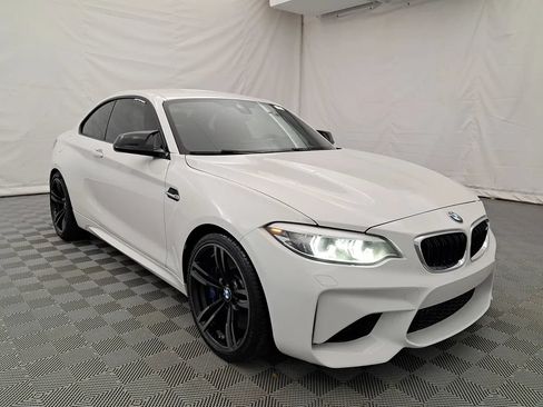 Used 2018 BMW M2 RWD image 2