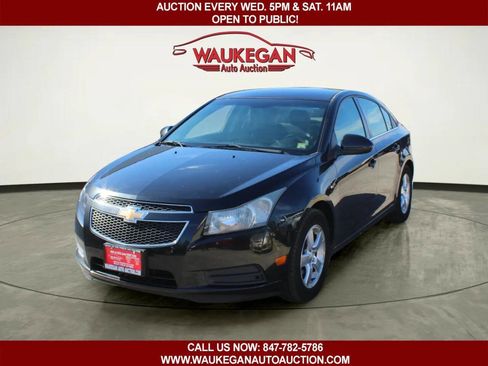 Used 2012 Chevrolet Cruze LT FWD image 1