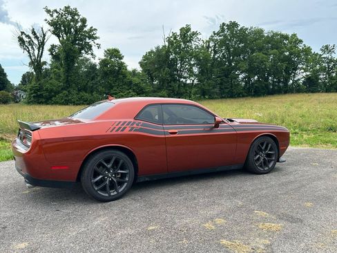Used 2022 Dodge Challenger R/T w/ Plus Package RWD image 7