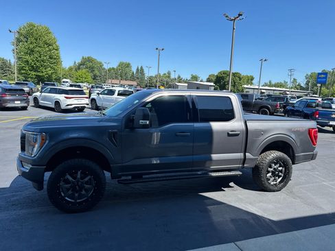 Used 2022 Ford F150 XLT w/ Equipment Group 302A High AWD/4WD image 10