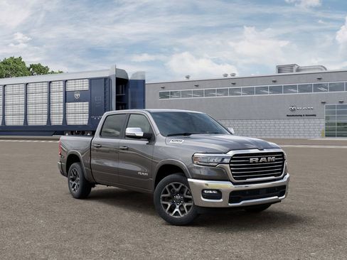 New 2026 RAM 1500 Laramie AWD/4WD image 5