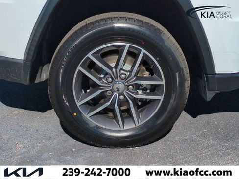 Used 2018 Jeep Grand Cherokee Limited w/ Trailer Tow Group IV image 11