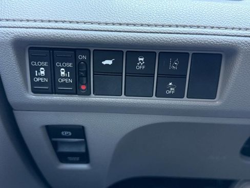 Used 2018 Honda Odyssey EX-L image 26