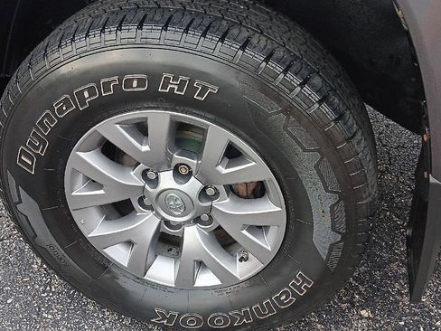 Used 2019 Toyota Tacoma SR5 image 13