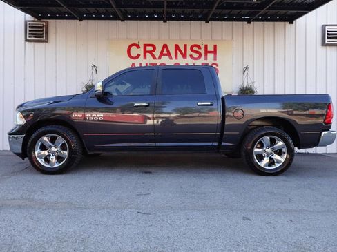 Used 2018 RAM 1500 Lone Star image 2