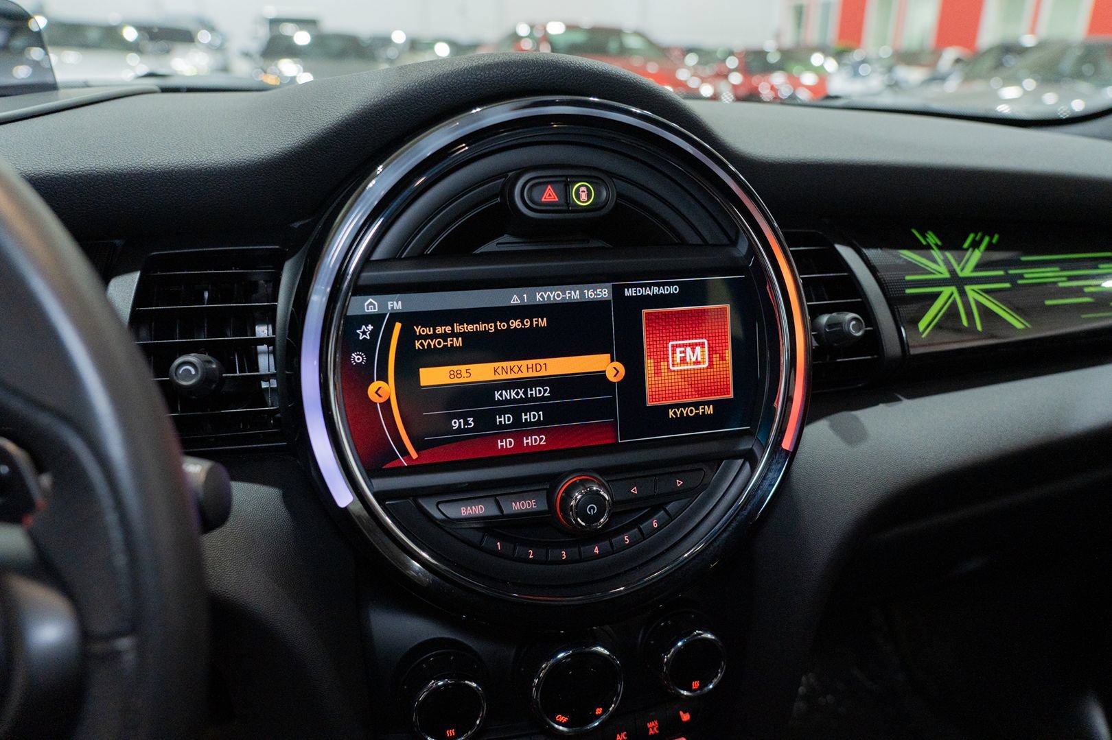 Used 2020 MINI Cooper S w/ Driver Assistance Package FWD image 33
