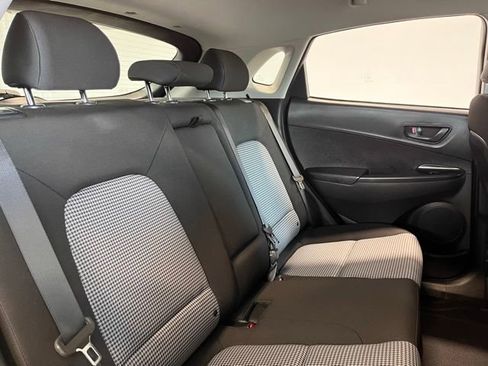 Used 2023 Hyundai Kona SE image 13