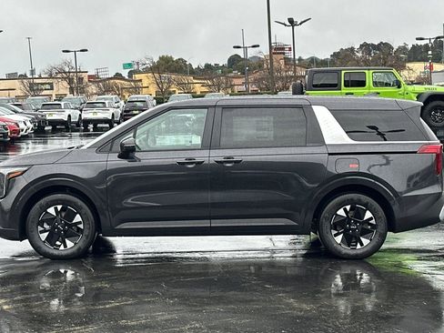 New 2026 Kia Carnival LXS image 7