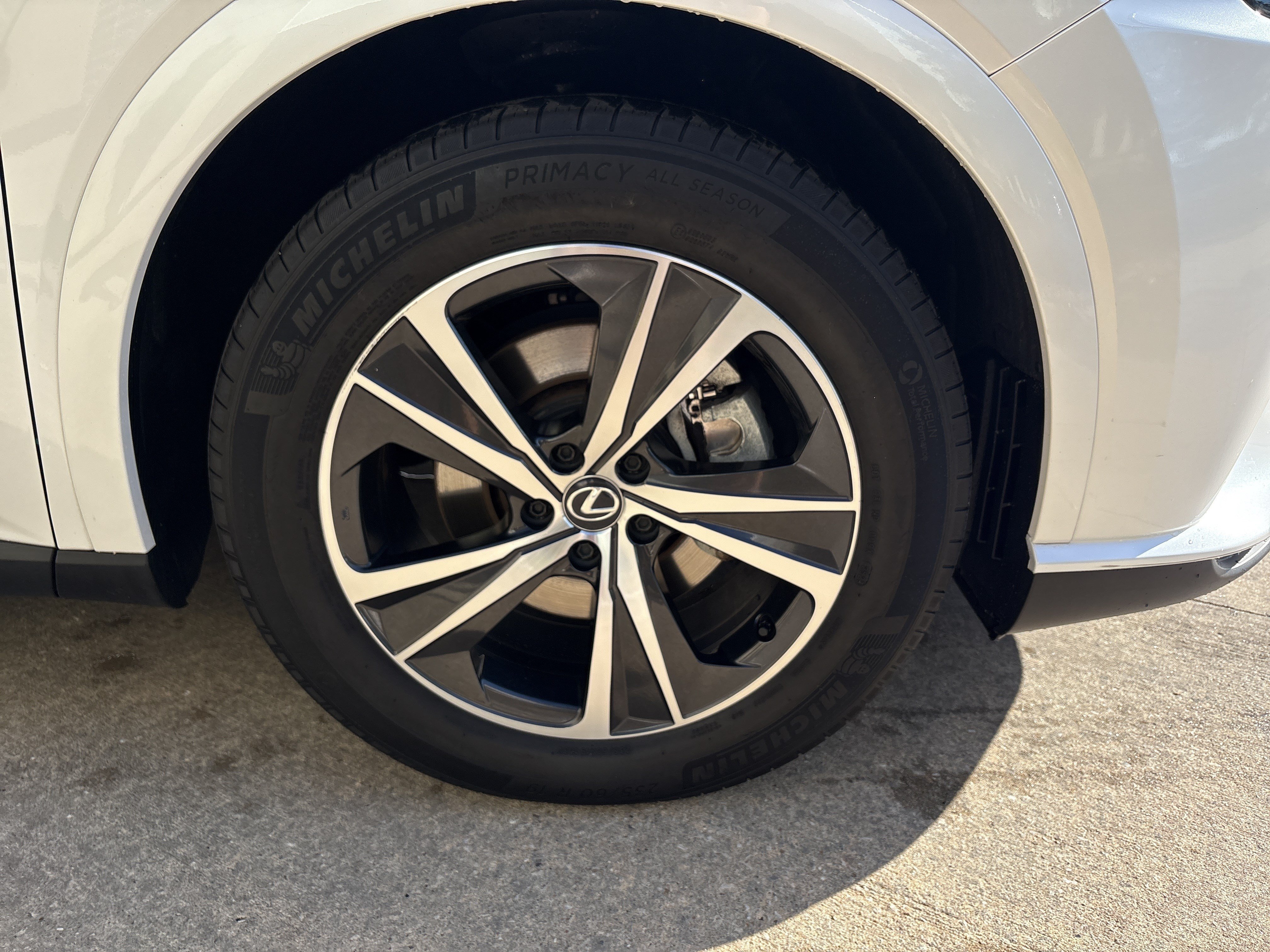 Used 2023 Lexus RX 350 Premium w/ Accessory Package AWD/4WD image 13