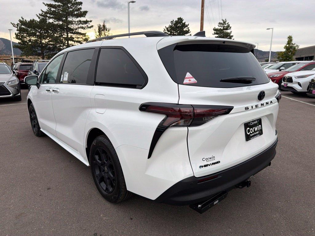 New 2026 Toyota Sienna XLE Woodland Edition AWD/4WD image 5