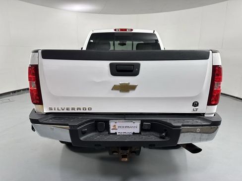 Used 2011 Chevrolet Silverado 2500 LT w/ Interior Plus Package RWD image 32