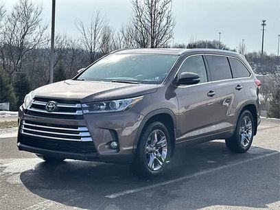 Used 2017 Toyota Highlander Limited Platinum