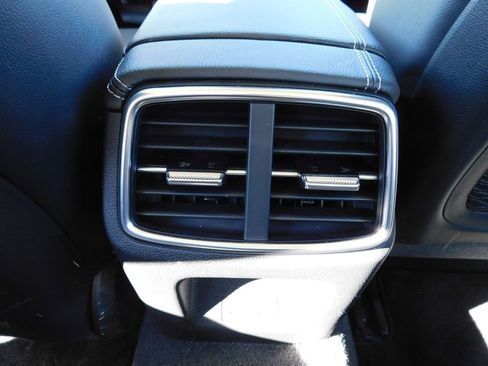 Used 2026 Genesis G70 2.5T image 14