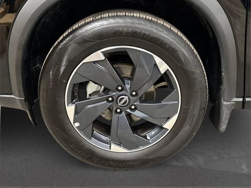 Certified 2026 Nissan Rogue SV image 12