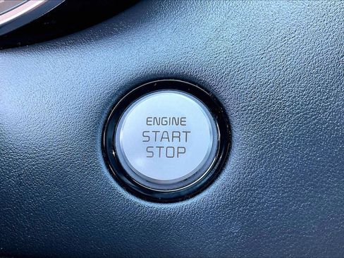 Used 2022 Kia Stinger GT2 image 32